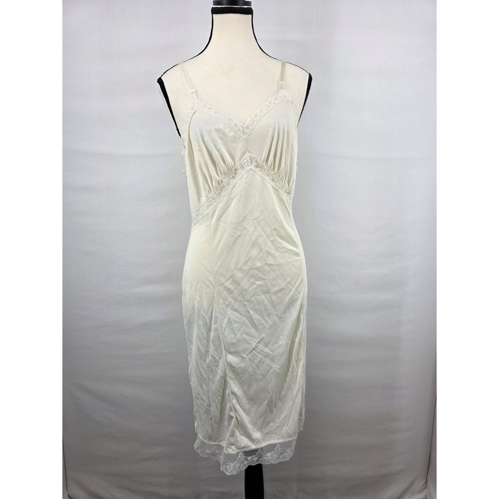 Vintage Figurfit Ivory Lace Trim Full Slip Dress Size 36 Tall Cream USA Made